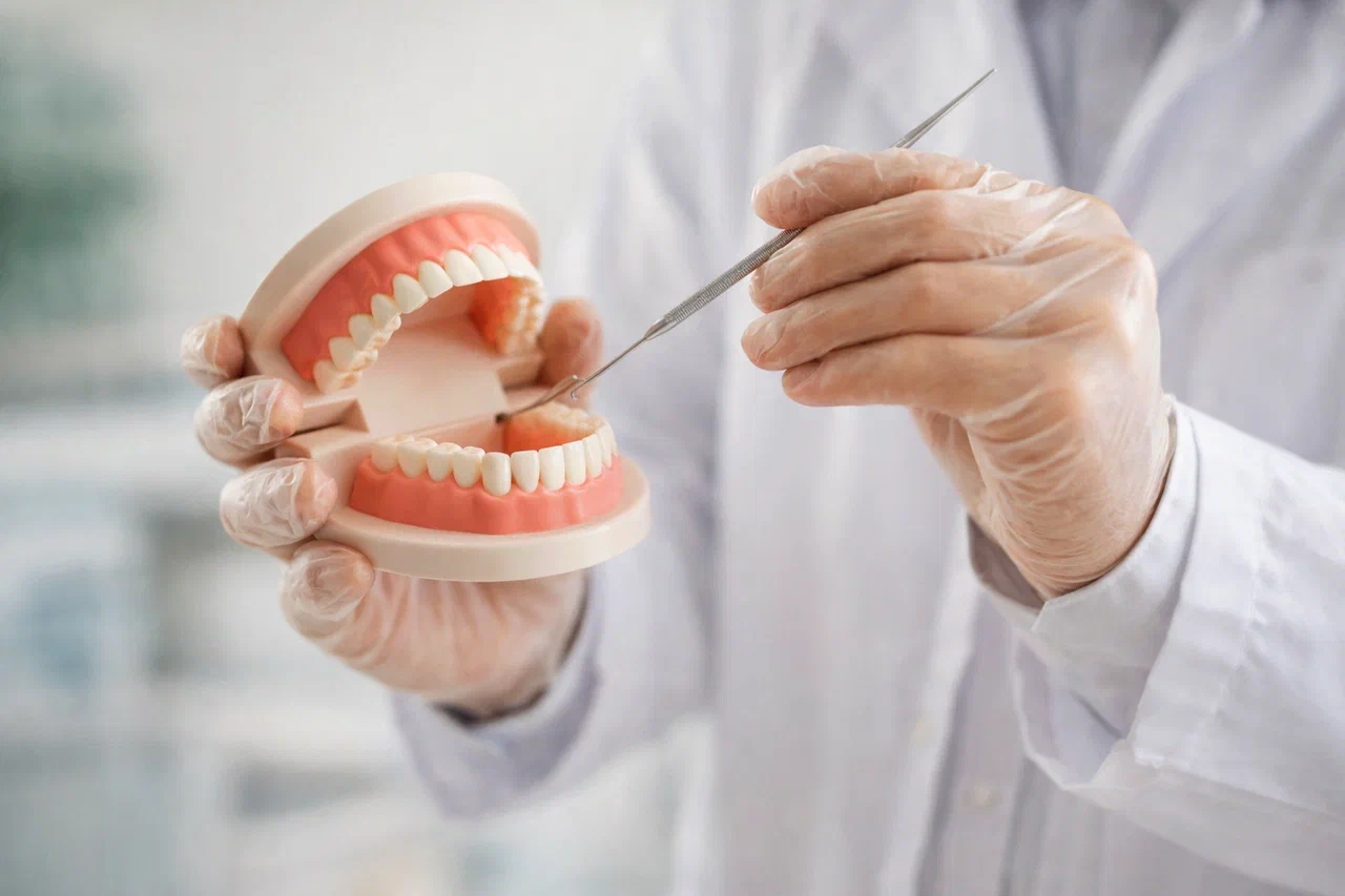 stomatolog-terapevt-v-mitino