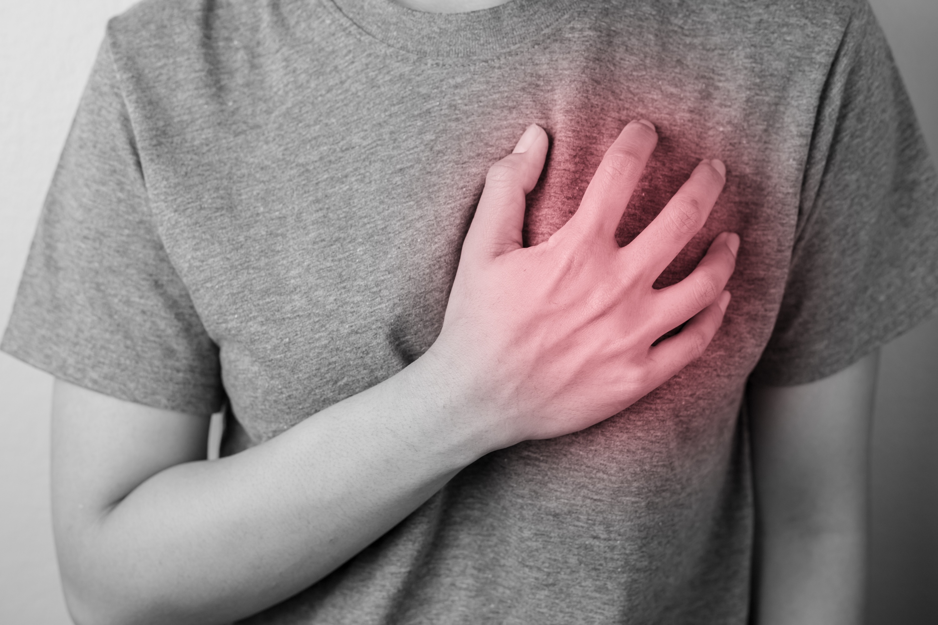 С какими симптомами обращаться к кардиологу онлайн